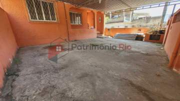 Imperdível - Vigário Geral - 02 casas em um grande terreno! - PACA40371