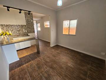 Imperdível - Apartamento sala quarto reformado em Irajá - PAAP10772