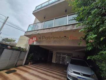 Aceita Financiamento - Casa única terreno - 3 quartos - suíte - com piscina - PACA30913
