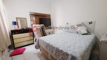 Ótima localização - Vista Alegre apartamento tipo casa reformada - laje livre - Aceitando Financiamento! - PAAP10779