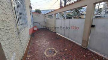 Aceita Financiamento - Casa condomínio fechado - 3 quartos - vaga de garagem - quintal - Madureira/RJ - PACN20248