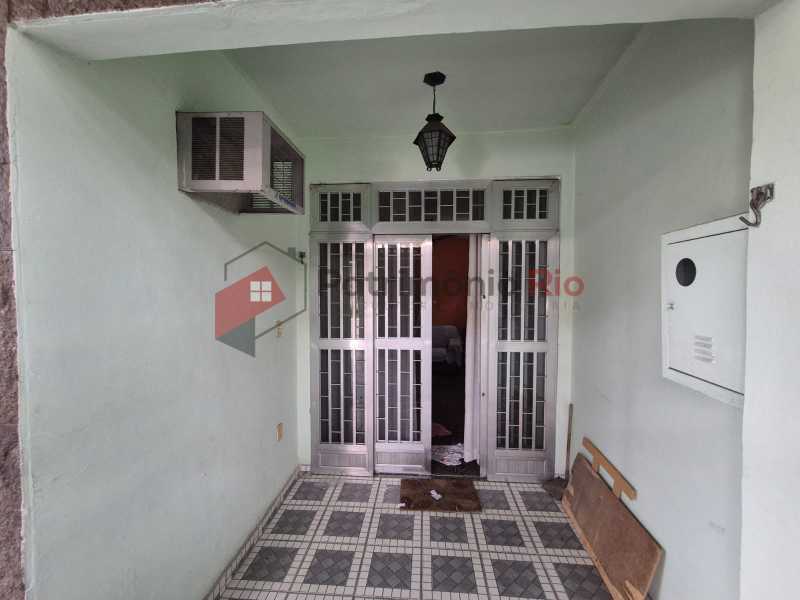 Conheça 7. do imóvel - Bom apartamento tipo casa - 3 quartos, sendo 1 suite com vaga de garagem - Bairro de Colégio - PAAP31747 - 3 7. - 3