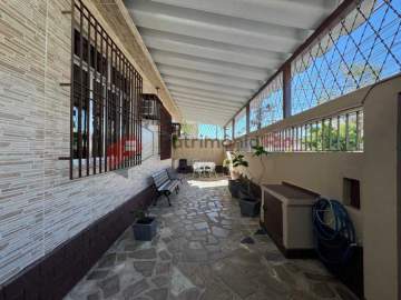 Ótima localização - Casa linear - 2 quartos - colado ao Shopping Carioca - PACA20944