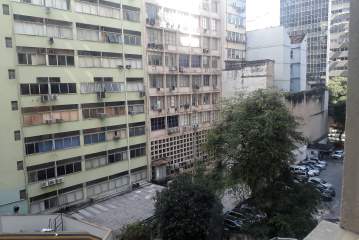 01 - 1