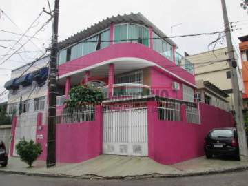 Ótima localização - Casa 4qtos - Vista Alegre - PACA40174