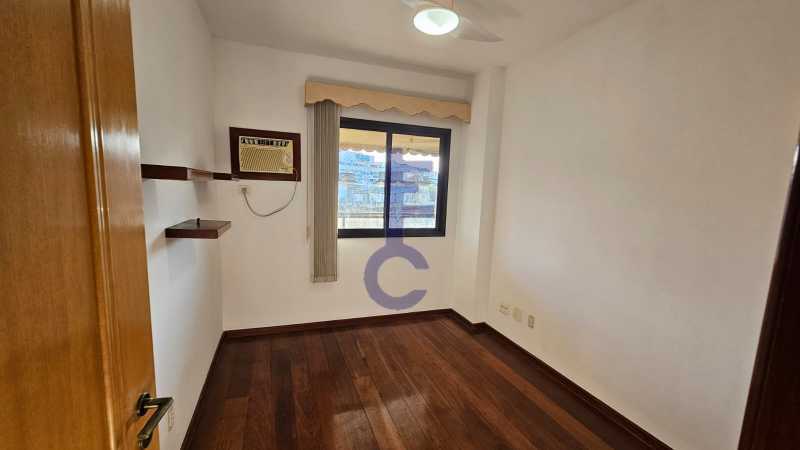 WhatsApp Image 2025-11-03 at 2 - 18