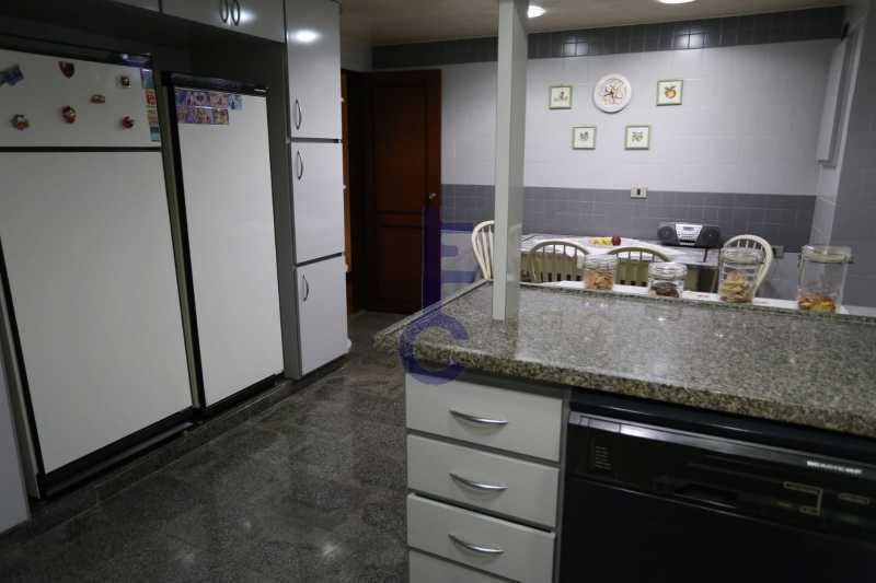 Conheça IMG-20231127-WA0047 do imóvel - 4 Suites Espetaculares - EC4252 - 22 IMG-20231127-WA0047 - 22