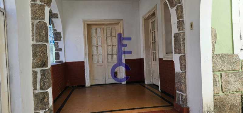 1595_G1726085573 - 2