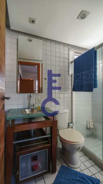 1648_G1752228940 - 22