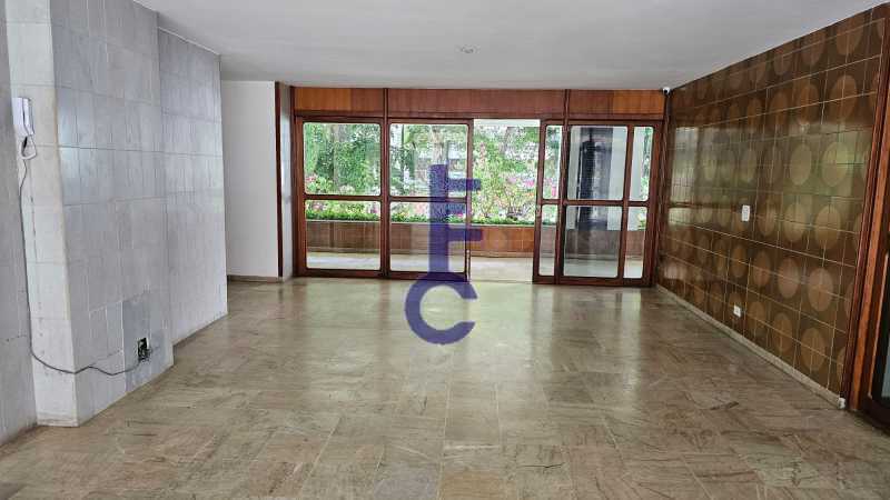 1634_G1745686083 - 3