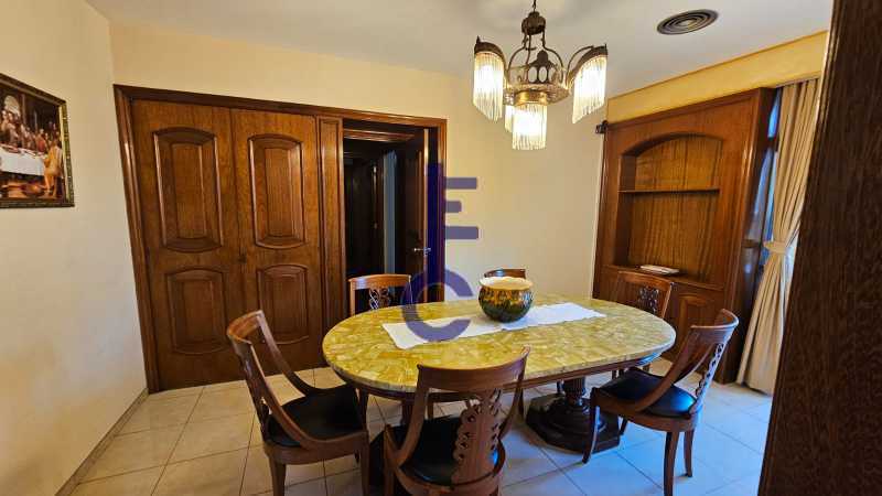 1634_G1745686098 - 9