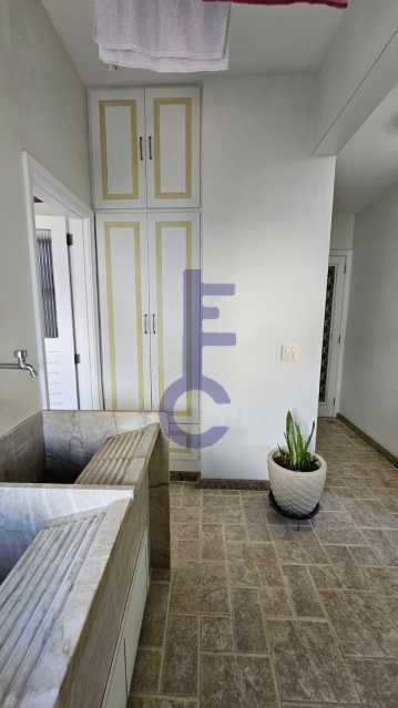 Área de Serviço - 01. - 42