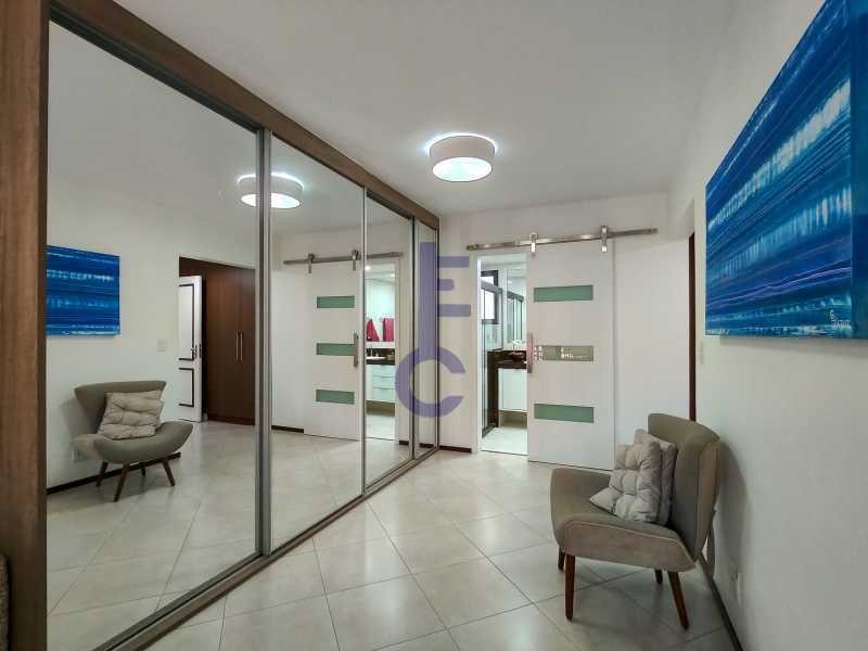 18_SUITE1_05. - 18
