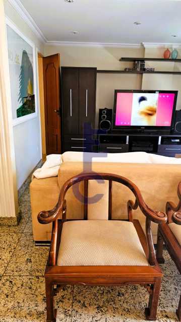 11 - Quarto Revertido - 01. - 17