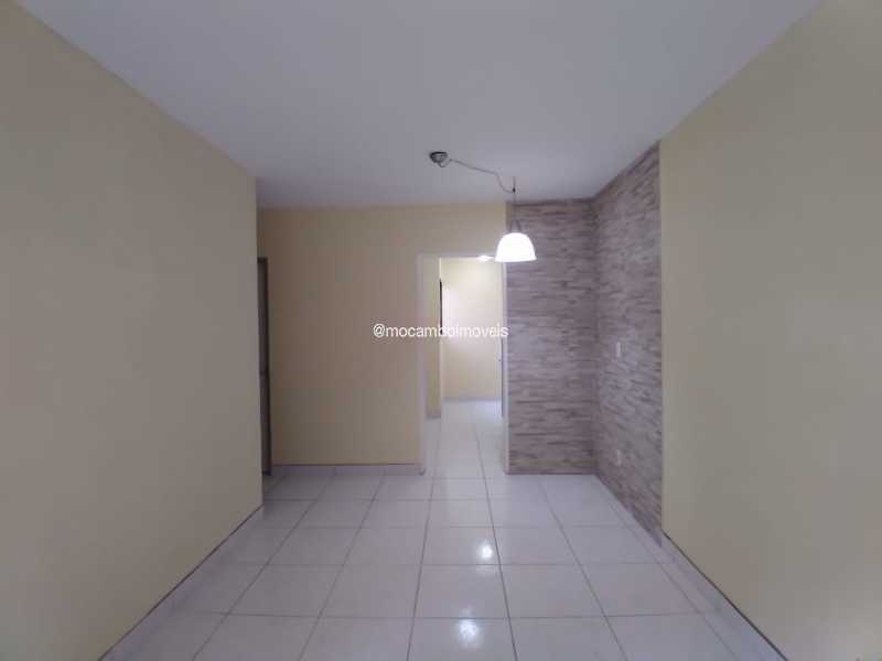 Conheça Sala do imóvel - Apartamento 2 quartos para alugar Itatiba,SP Loteamento Rei de Ouro - R$ 1.350 - FCAP21447 - 2 Sala - 2