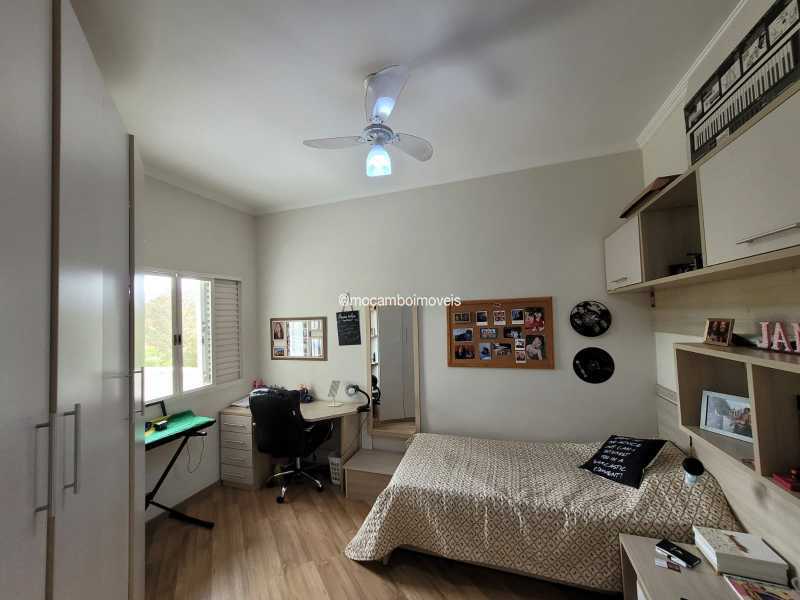 Quarto - 12