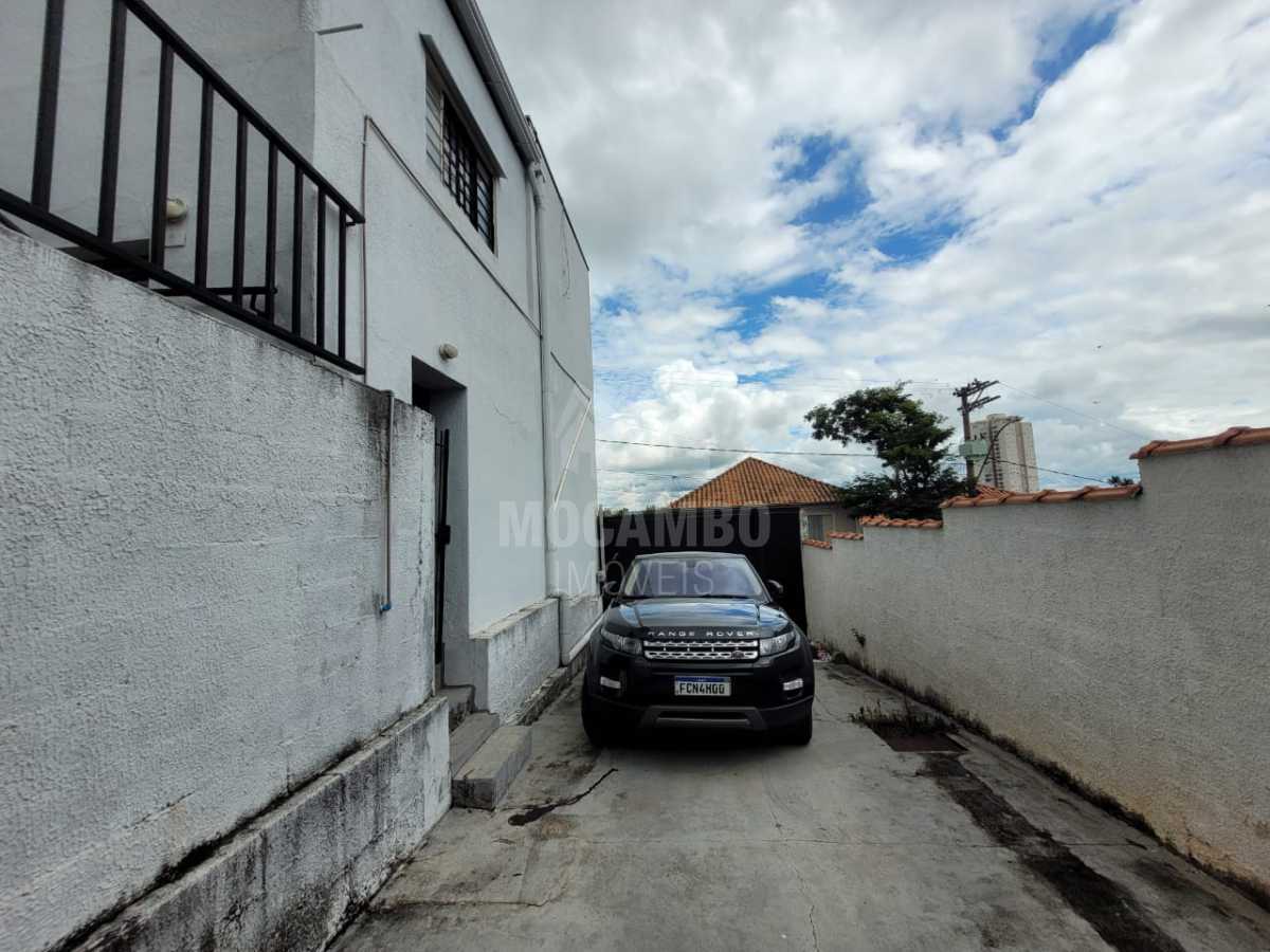 Conheça Garagem - Quintal do imóvel - Ponto comercial 203m² para alugar Itatiba,SP Centro - R$ 5.000 - FCPC00104 - 26 Garagem - Quintal - 26