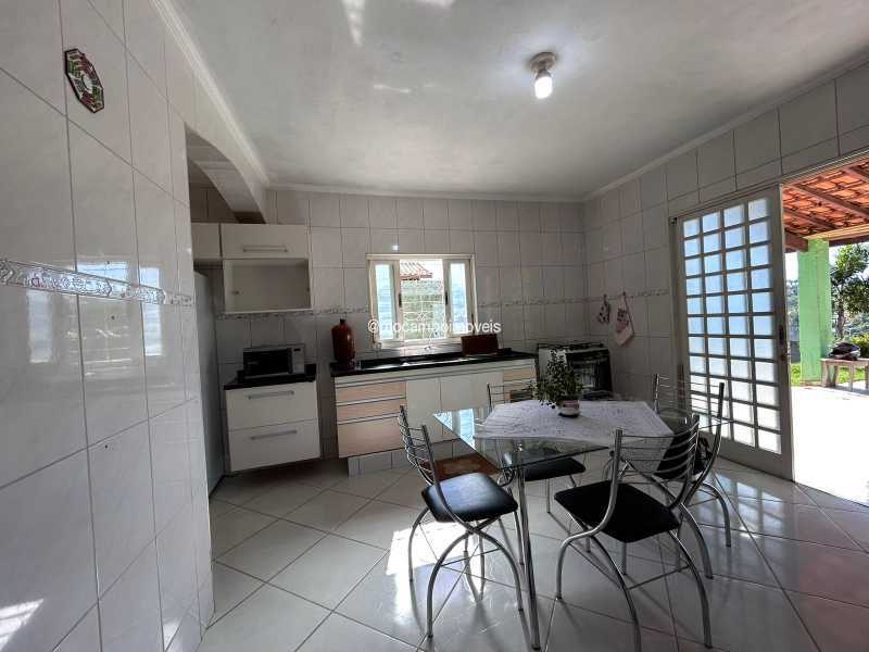 7bcd19f9-17bc-490f-91bf-bab438 - 4