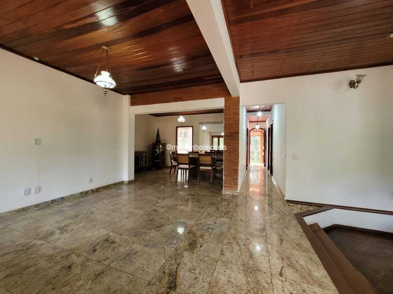 b647127f-59ef-42f3-9b0e-43ce78 - 17