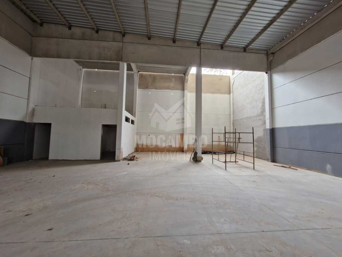 Galpão - 4