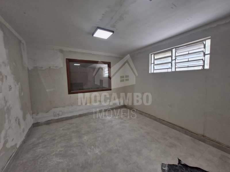 Sala 04 - 19