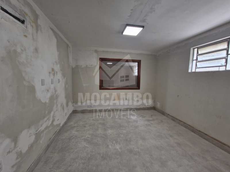 Sala 04 - 18