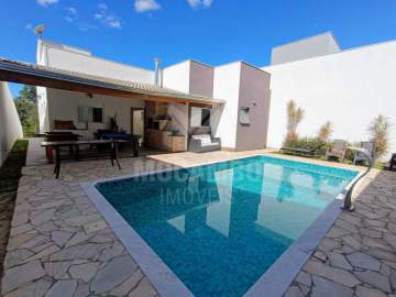 Condomínio Condomínio Itatiba Country Club 2 - Casa com Piscina em Itatiba - SP - FCCN30845