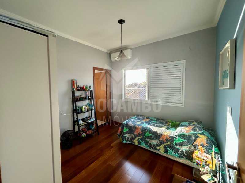 Casa em condomínio  - 13