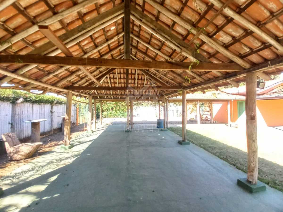 espaço coberto - 7