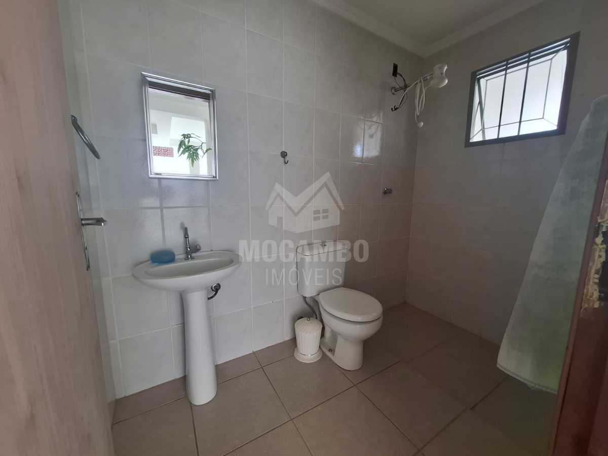 Banheiro piso inferior - 17