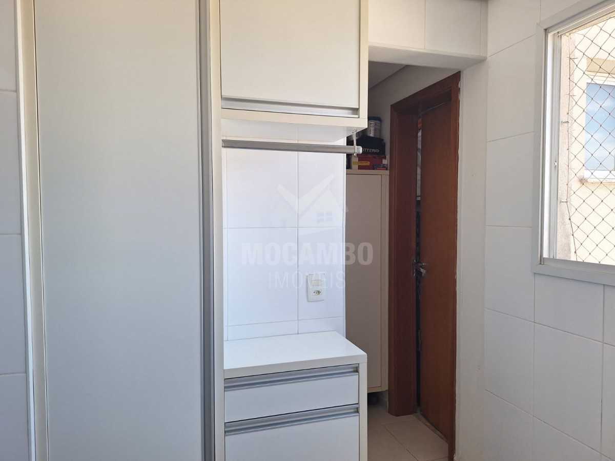 8febd517-9956-468d-98e5-c88bfc - 10