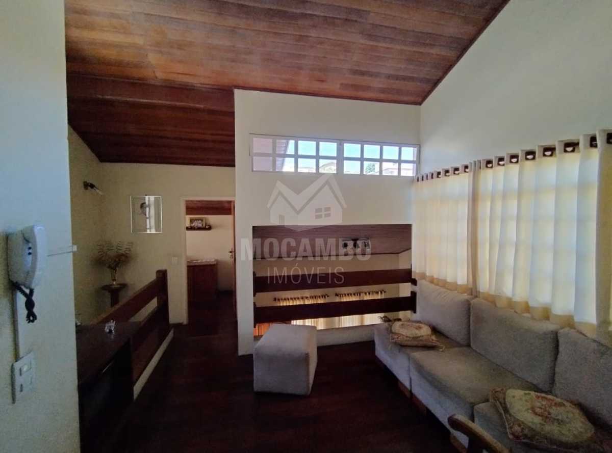 442b0379-ade4-485f-acb4-7bcfd8 - 8