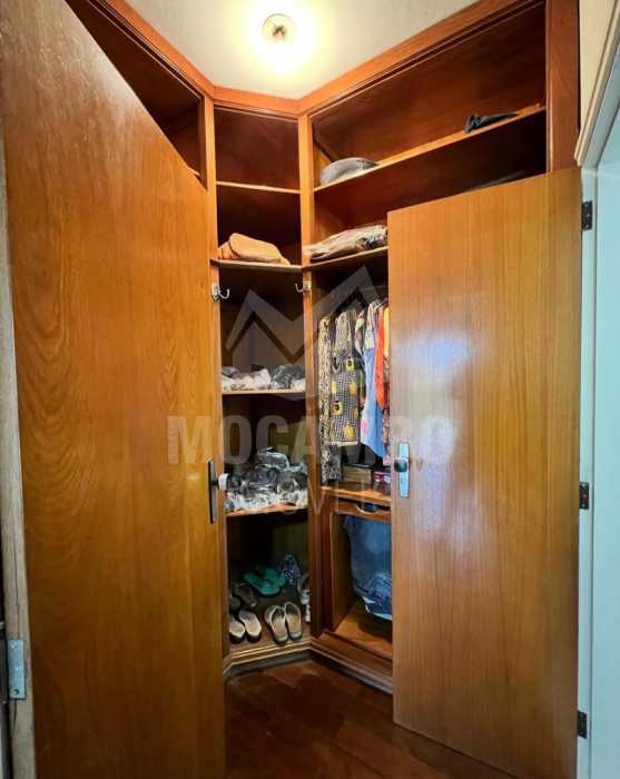 e136571e-3eb3-4d6d-b684-b61a21 - 22