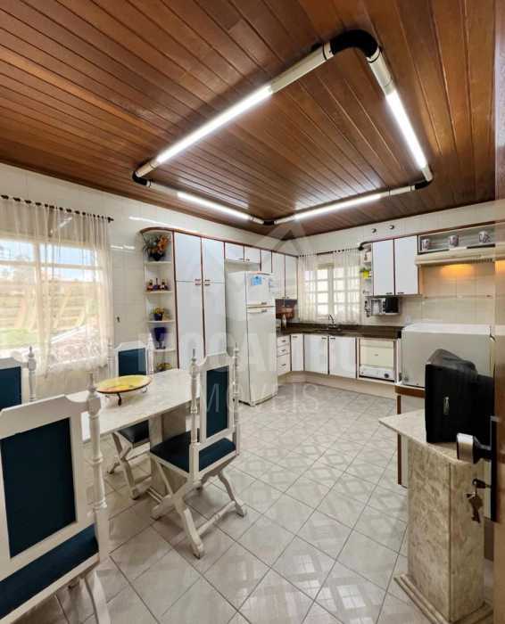 aedbf7b1-2a6d-4e0b-ae70-4824c5 - 24