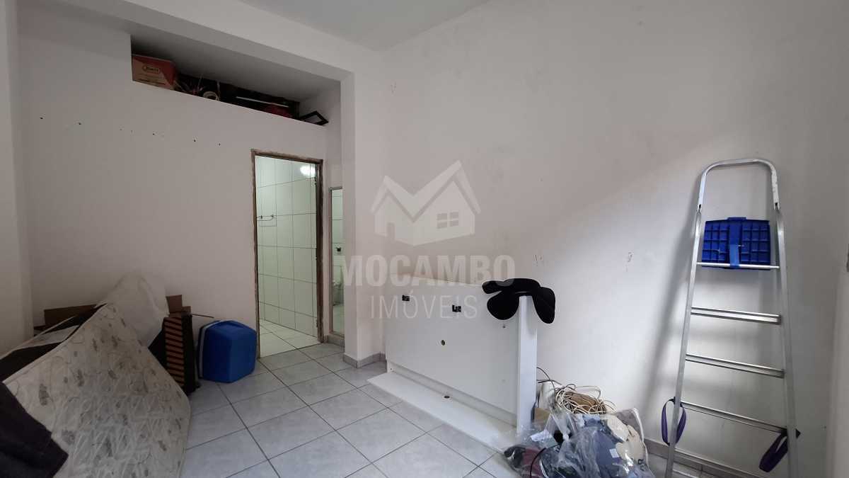 Dormitorio fundos casa princip - 18