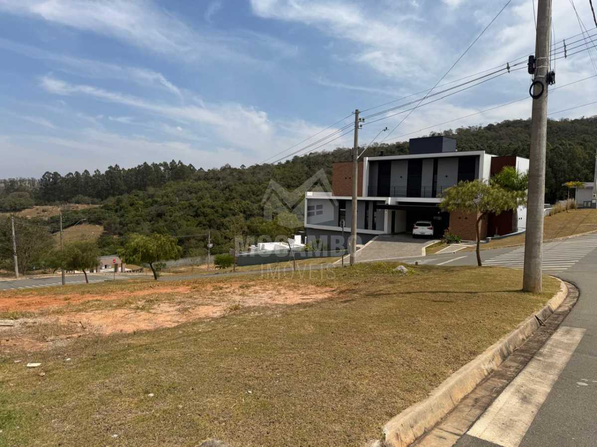 Vista lateral terreno. - 2