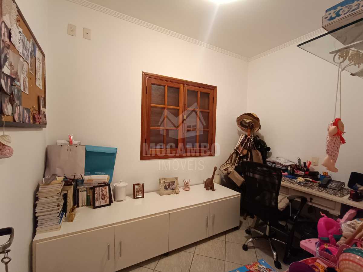 Quarto 03 / Escritório - 14