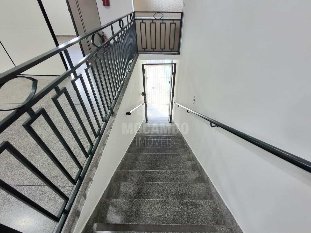 Escada de acesso - 2