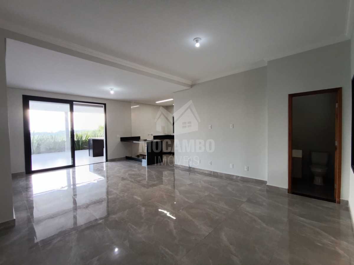 Sala de jantar e tv - 4