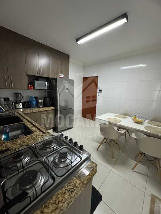 ce0a7038-292e-4282-976b-1a4096 - 11