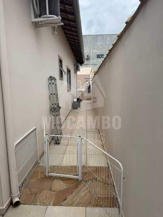 0F3FDDAD-14CC-49C1-802D-A54D66 - 26