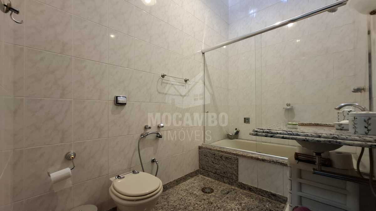 Banheiro suíte 1 - 14