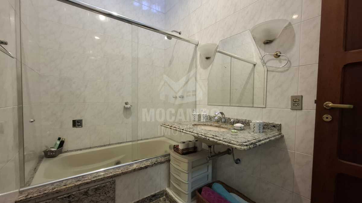 Banheiro suíte 1 - 15