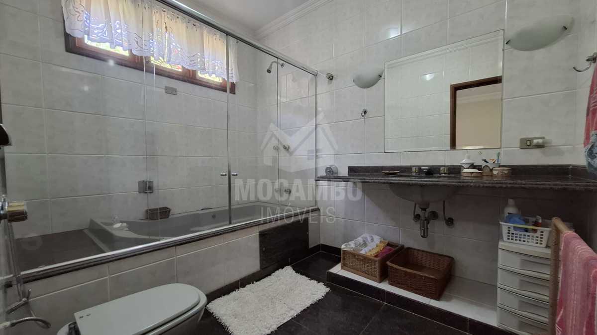 Banheiro suíte 2 - 17