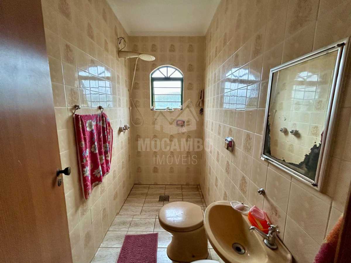 Casa em Bairro 2 - 11