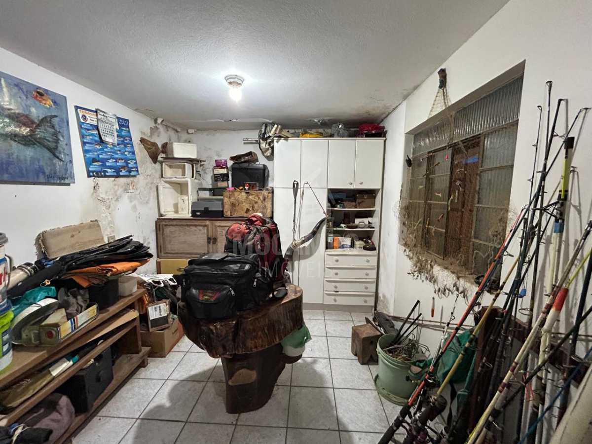 Casa em Bairro 2 - 12