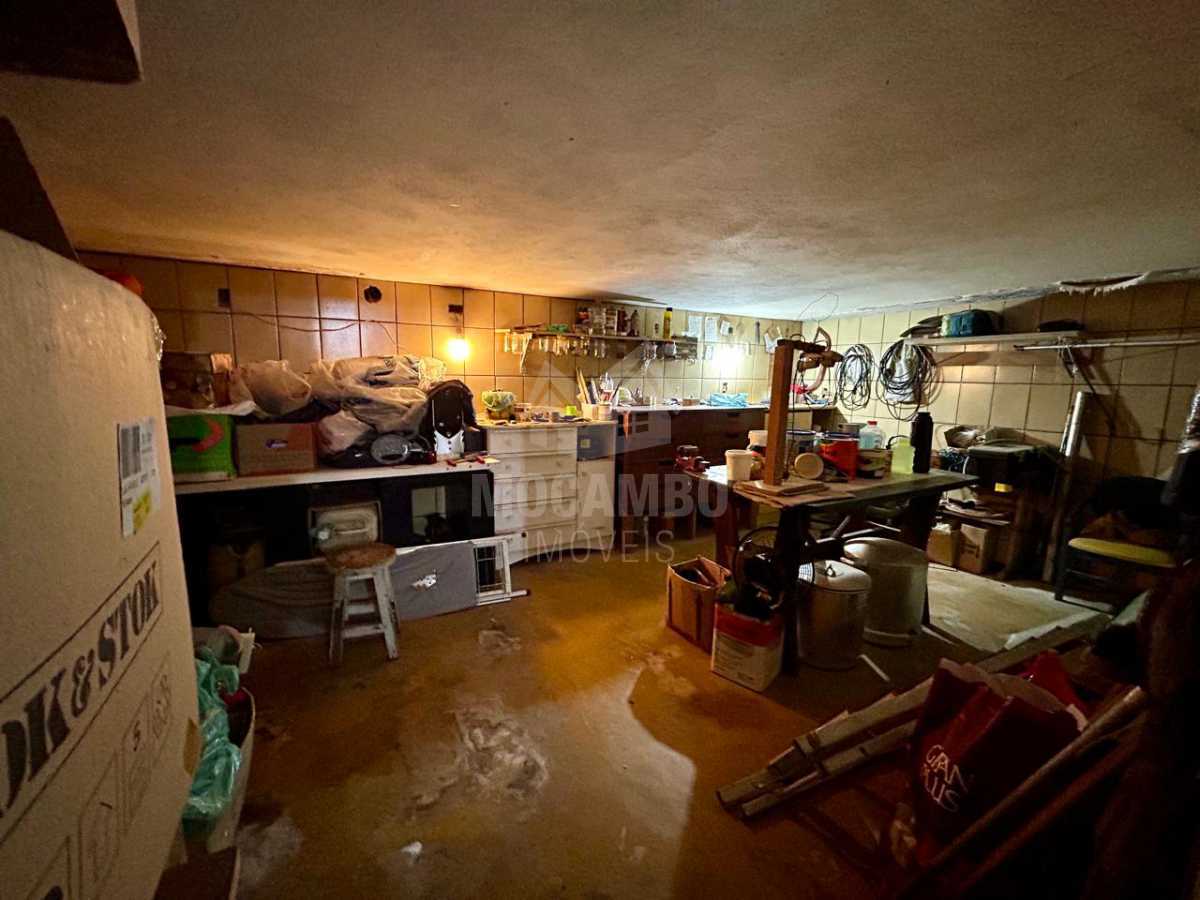 Casa em Bairro 2 - 17