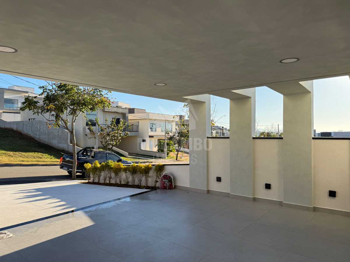 Conheça Garagem do imóvel - Casa em Condomínio 3 quartos à venda Itatiba,SP Condomínio San Giovanni - R$ 1.756.000 - FCCN30936 - 8 Garagem - 8