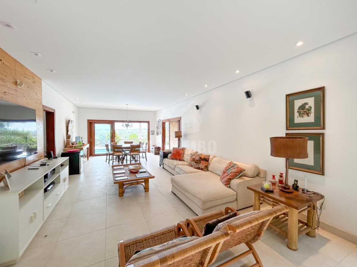 d691b352-79f6-4d42-9e06-f74d42 - 10