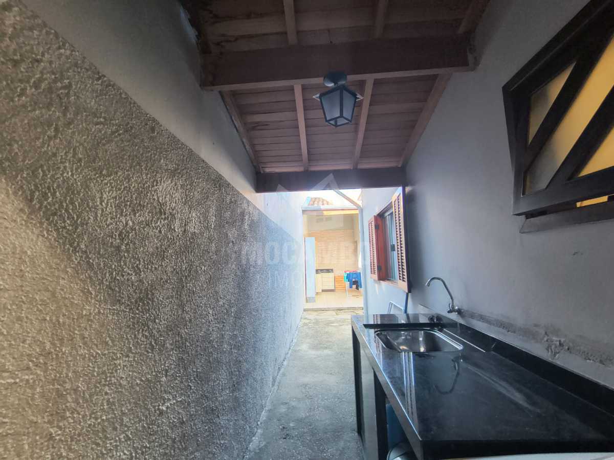 Lateral da casa - 21